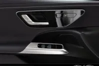 Mercedes-Benz E 220 (Clasa E) din 2025 cu 9.300 km - oferta MER225972 - foto 13