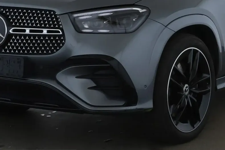 Mercedes-Benz GLE 450 (Clasa GLE) din 2025 cu 23.863 km - oferta MER225975 - foto 3