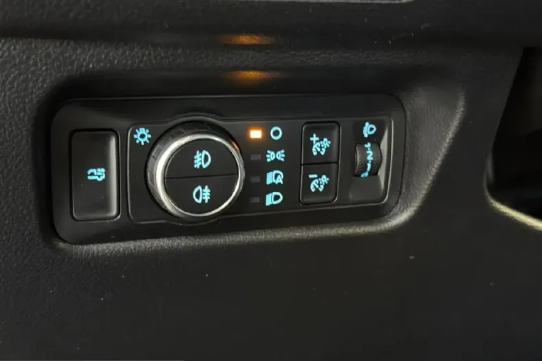 Ford Ranger din 2024 cu 14.288 km - oferta FOR225978 - foto 9