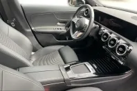 Mercedes-Benz CLA 200 (Clasa CLA) din 2023 cu 12.690 km - oferta MER225979 - foto 9