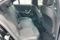 Mercedes-Benz CLA 200 (Clasa CLA) din 2023 cu 12.690 km - oferta MER225979 - foto 12