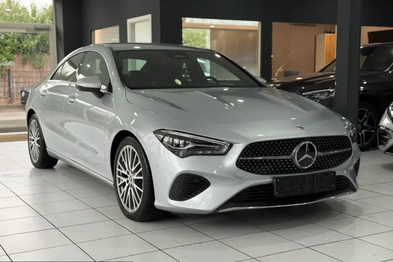 Mercedes-Benz CLA 180 (Clasa CLA) din 2024 cu 43.000 km - oferta MER225981 - foto 2