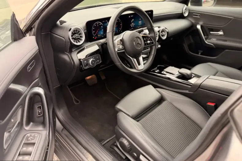 Mercedes-Benz CLA 200 (Clasa CLA) din 2022 cu 88.500 km - oferta MER225982 - foto 5