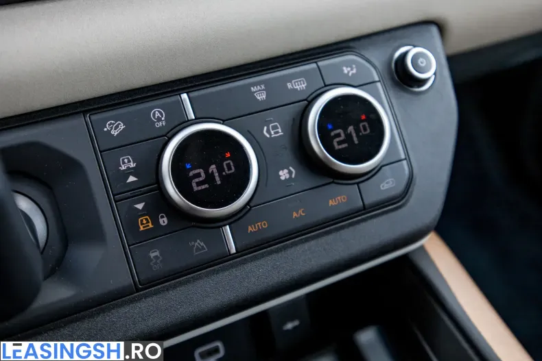 Land Rover Defender din 2023 cu 31.698 km - oferta LAN225984 - foto 25