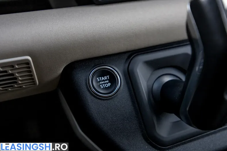 Land Rover Defender din 2023 cu 31.698 km - oferta LAN225984 - foto 26
