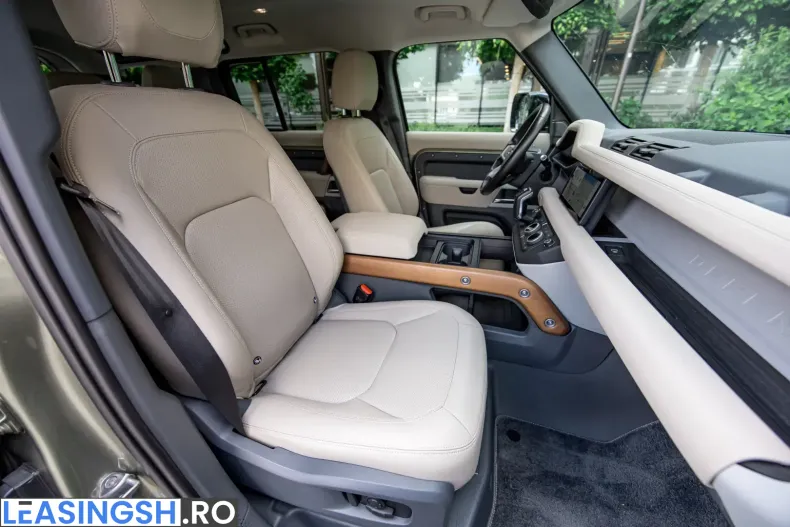 Land Rover Defender din 2023 cu 31.698 km - oferta LAN225984 - foto 34