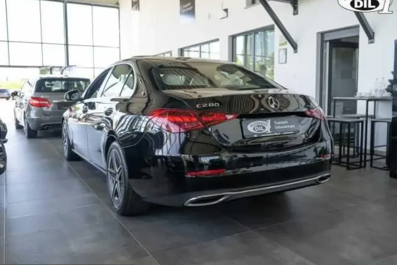 Mercedes-Benz C 200 (Clasa C) din 2022 cu 86.000 km - oferta MER225986 - foto 2