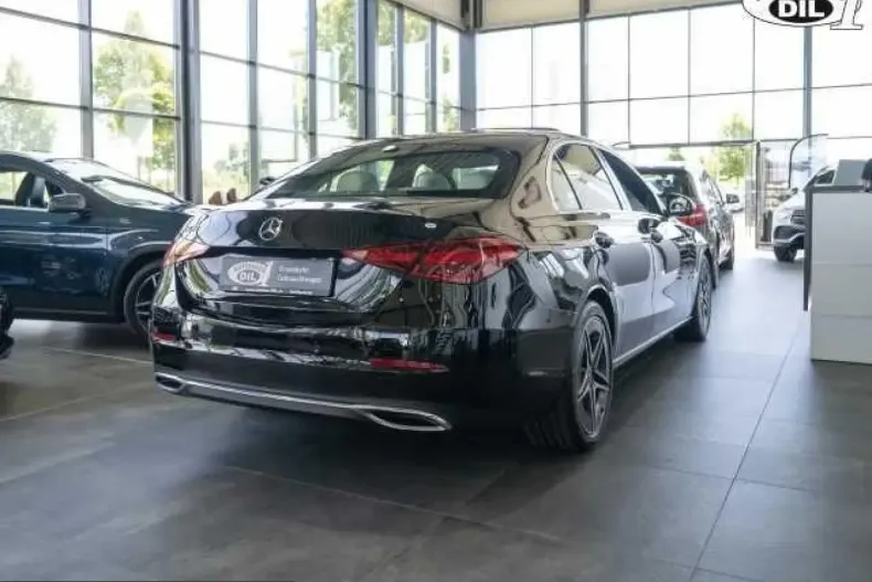 Mercedes-Benz C 200 (Clasa C) din 2022 cu 86.000 km - oferta MER225986 - foto 3