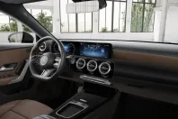 Mercedes-Benz CLA 200 (Clasa CLA) din 2025 cu 10.385 km - oferta MER225988 - foto 8