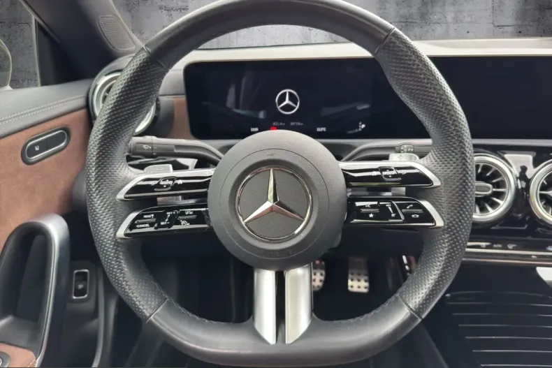 Mercedes-Benz CLA 200 (Clasa CLA) din 2024 cu 38.715 km - oferta MER225990 - foto 10