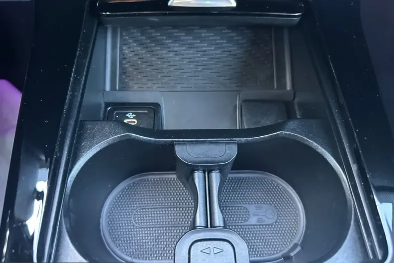 Mercedes-Benz CLA 35 AMG (Clasa CLA) din 2024 cu 31.375 km - oferta MER225992 - foto 27