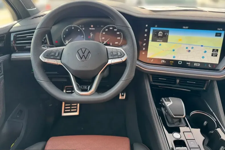 Volkswagen Touareg din 2025 cu 10.037 km - oferta VOL225995 - foto 10