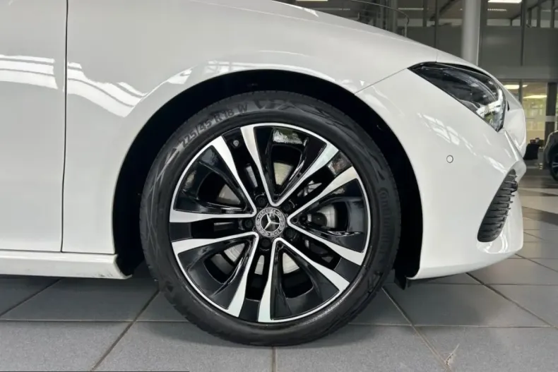 Mercedes-Benz CLA 180 (Clasa CLA) din 2025 cu 27.789 km - oferta MER226001 - foto 6