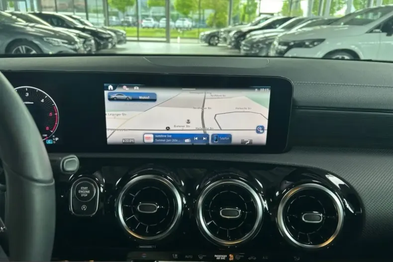 Mercedes-Benz CLA 180 (Clasa CLA) din 2025 cu 27.789 km - oferta MER226001 - foto 12