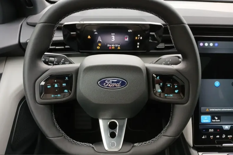 Ford Capri din 2024 cu 12.736 km - oferta FOR226003 - foto 10