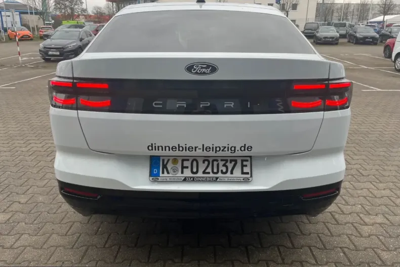 Ford Capri din 2024 cu 10.390 km - oferta FOR226006 - foto 5