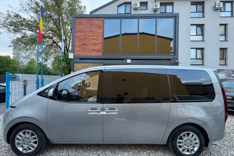 Hyundai Staria din 2023 cu 35.000 km - oferta HYU226009 - foto 15