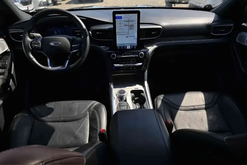 Ford Explorer din 2023 cu 39.625 km - oferta FOR226013 - foto 12