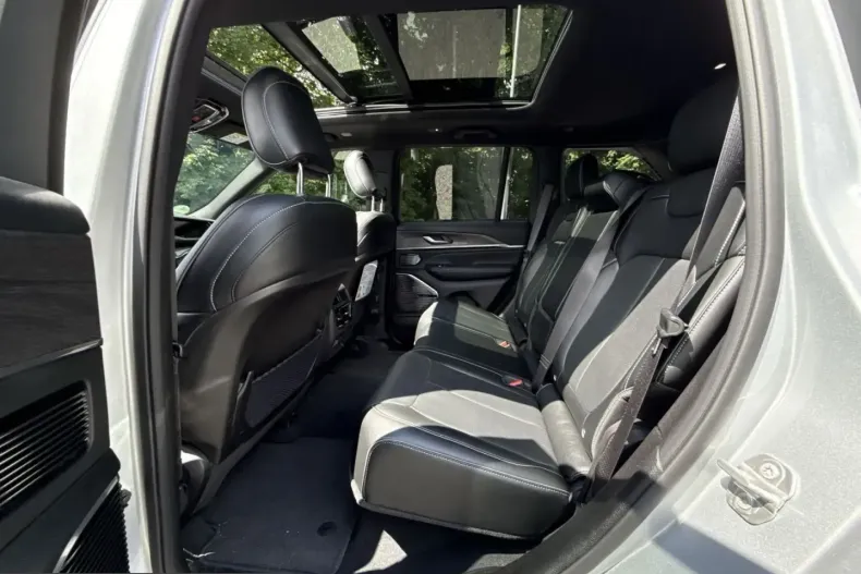 Jeep Grand Cherokee din 2023 cu 11.230 km - oferta JEE226015 - foto 14
