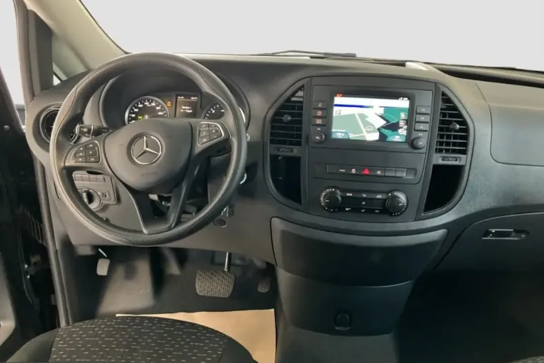 Mercedes-Benz Vito din 2023 cu 59.669 km - oferta MER226019 - foto 7