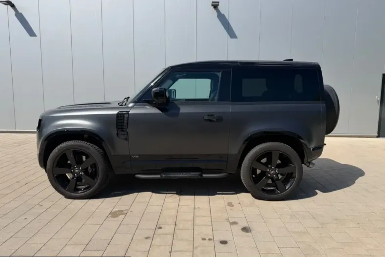 Land Rover Defender din 2022 cu 49.000 km - oferta LAN226030 - foto 4
