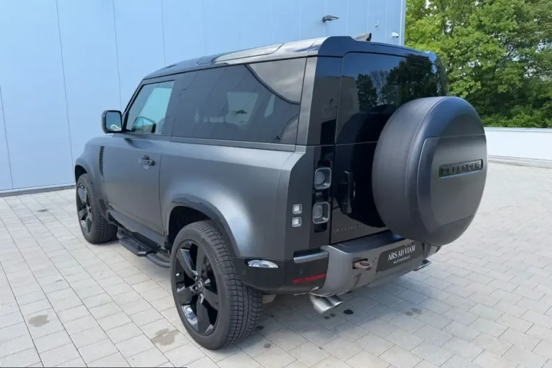 Land Rover Defender din 2022 cu 49.000 km - oferta LAN226030 - foto 8