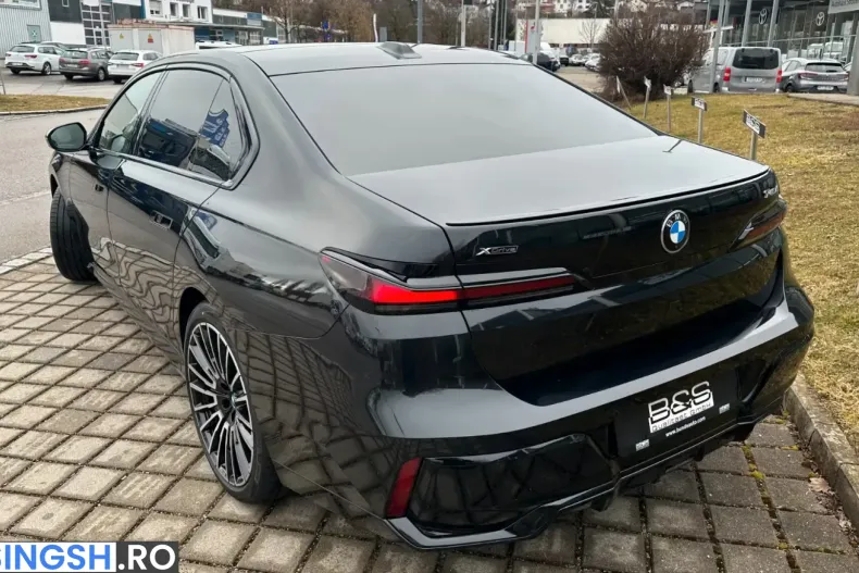 BMW 740 (Seria 7) din 2025 cu 4.150 km - oferta BMW226039 - foto 4