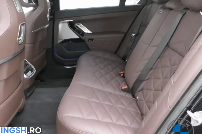 BMW 740 (Seria 7) din 2025 cu 19.523 km - oferta BMW226046 - foto 8