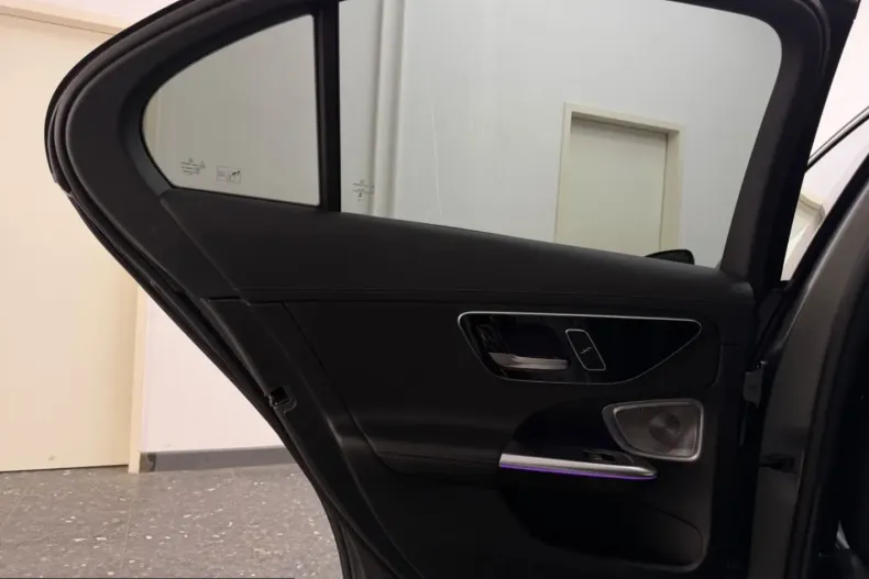 Mercedes-Benz C 43 AMG (Clasa C) din 2023 cu 35.000 km - oferta MER226055 - foto 22