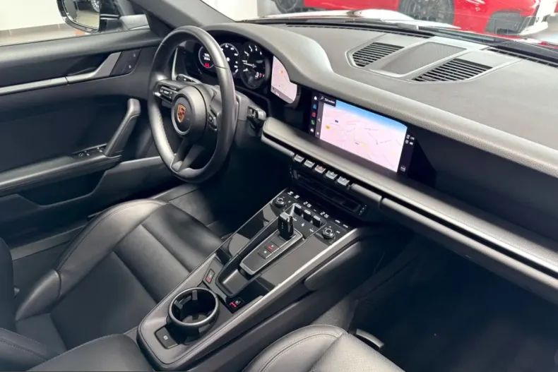 Porsche 992 din 2024 cu 37.000 km - oferta POR226059 - foto 2