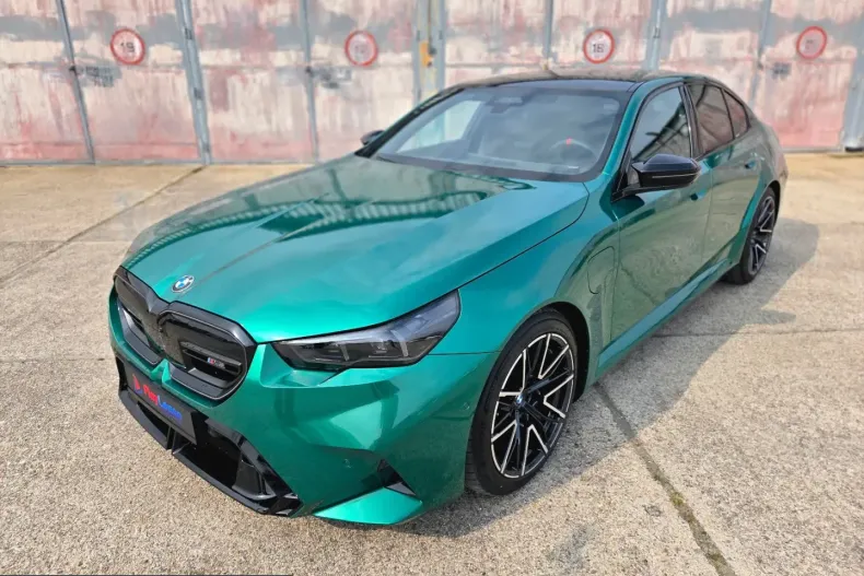 BMW M5 (Seria 5) din 2025 cu 4.100 km - oferta BMW226068 - foto 3