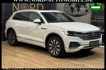Volkswagen Touareg din 2023 - oferta VOL226070