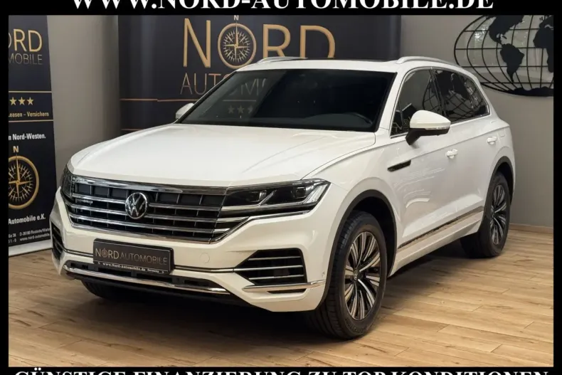 Volkswagen Touareg din 2023 cu 69.712 km - oferta VOL226070 - foto 3