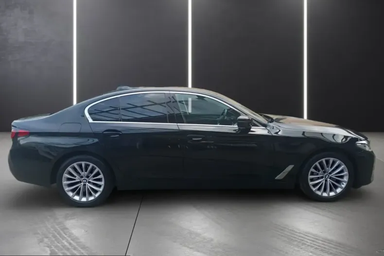 BMW 540 (Seria 5) din 2023 cu 73.725 km - oferta BMW226071 - foto 2