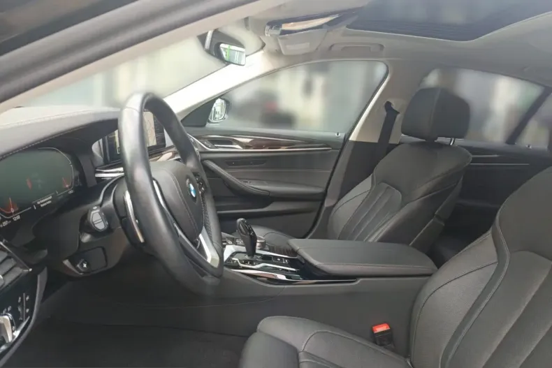 BMW 540 (Seria 5) din 2023 cu 73.725 km - oferta BMW226071 - foto 7