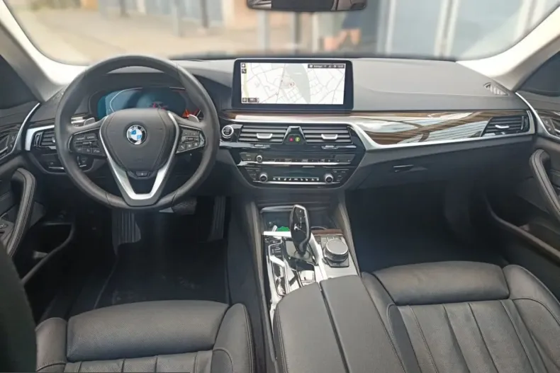 BMW 540 (Seria 5) din 2023 cu 73.725 km - oferta BMW226071 - foto 12