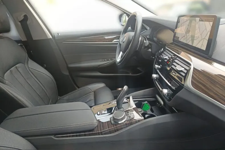 BMW 540 (Seria 5) din 2023 cu 73.725 km - oferta BMW226071 - foto 15