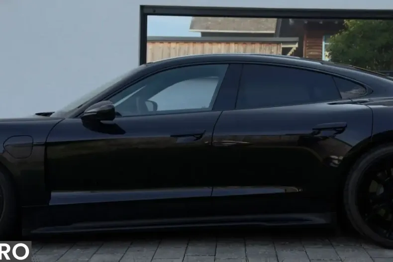 Porsche Taycan din 2023 cu 35.991 km - oferta POR226077 - foto 3