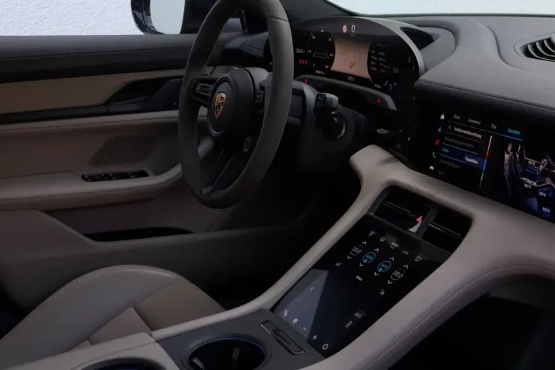 Porsche Taycan din 2023 cu 35.991 km - oferta POR226077 - foto 8