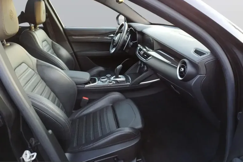 Alfa Romeo Stelvio din 2022 cu 79.211 km - oferta ALF226091 - foto 9