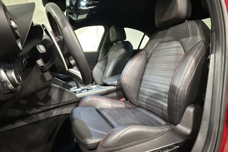 Alfa Romeo Giulia din 2023 cu 17.470 km - oferta ALF226094 - foto 2