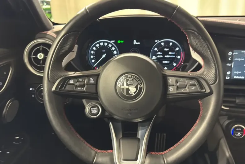 Alfa Romeo Giulia din 2023 cu 17.470 km - oferta ALF226094 - foto 4