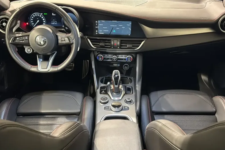 Alfa Romeo Giulia din 2023 cu 29.999 km - oferta ALF226097 - foto 14