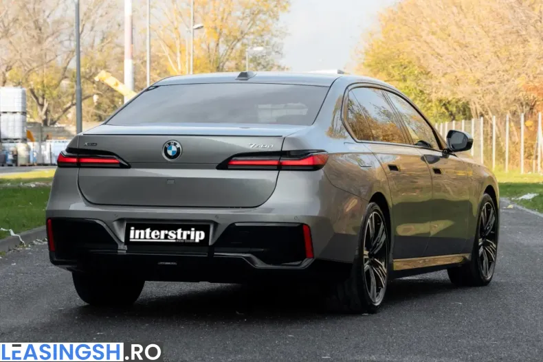BMW 740 (Seria 7) din 2025 cu 15.900 km - oferta BMW226104 - foto 6