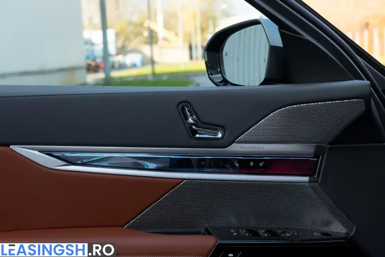 BMW 740 (Seria 7) din 2025 cu 15.900 km - oferta BMW226104 - foto 20