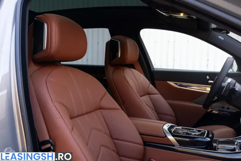 BMW 740 (Seria 7) din 2025 cu 15.900 km - oferta BMW226104 - foto 24