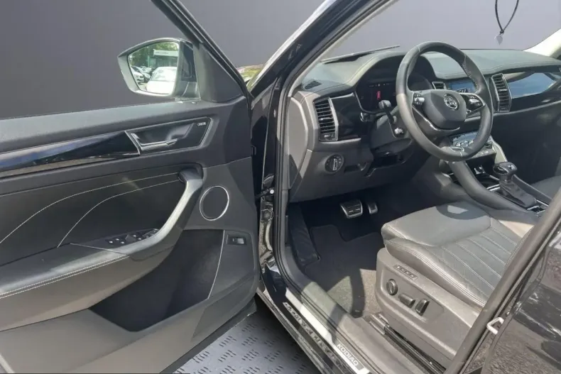 Skoda Kodiaq din 2023 cu 55.667 km - oferta SKO226118 - foto 23