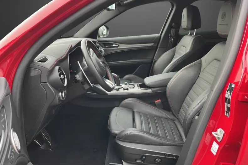 Alfa Romeo Stelvio din 2023 cu 11.519 km - oferta ALF226122 - foto 7
