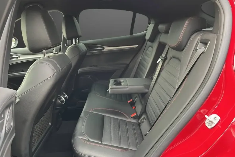 Alfa Romeo Stelvio din 2023 cu 11.519 km - oferta ALF226122 - foto 10