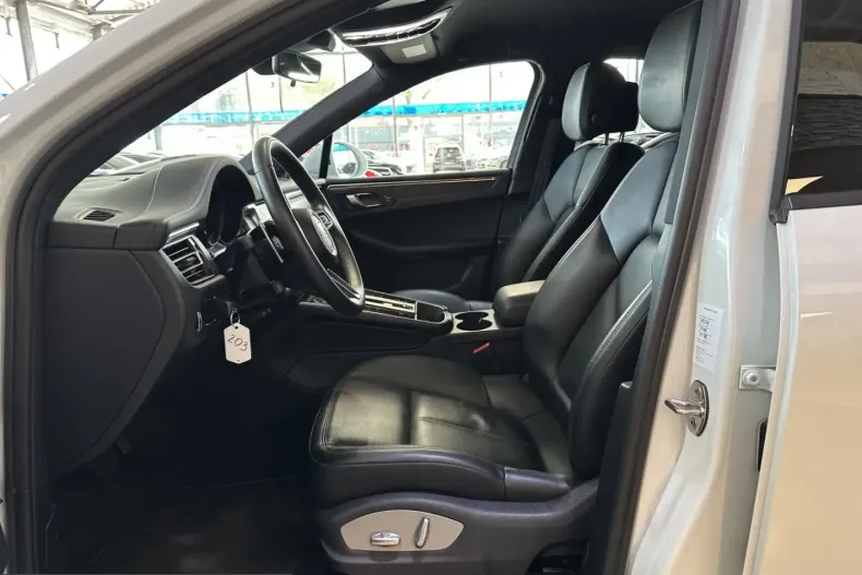 Porsche Macan din 2022 cu 49.145 km - oferta POR226130 - foto 9